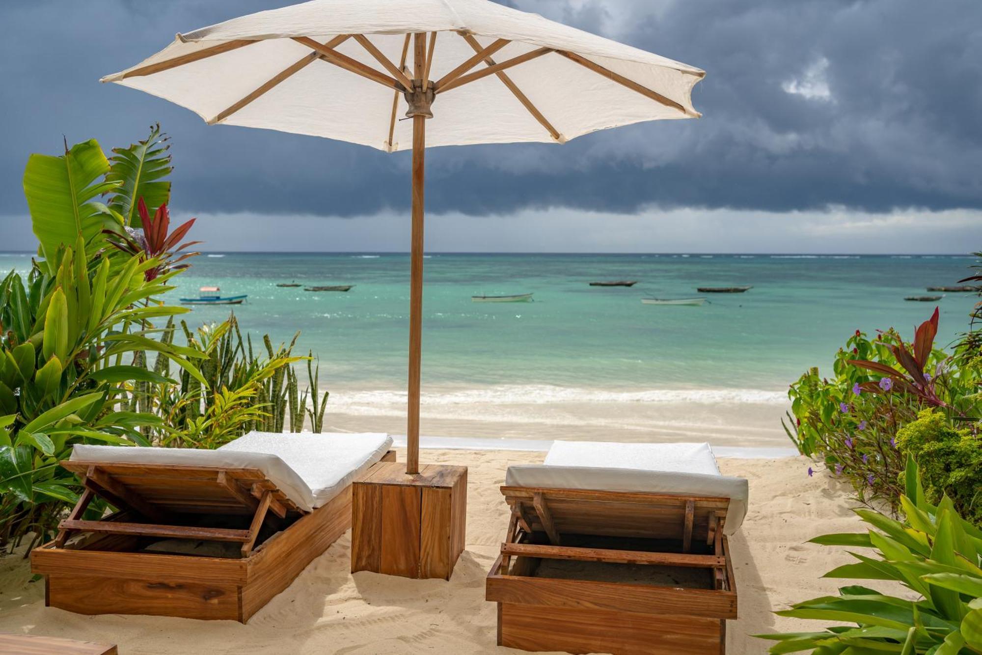 Imara Beach Resort Kiwengwa  Esterno foto